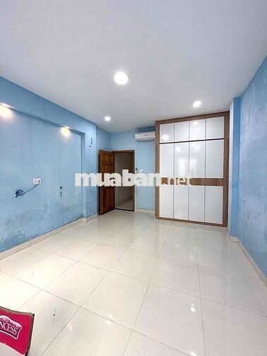 nhà full Nội Thất 3 lầu 4 phòng ngủ 3wc sân thượng, hẻm 6m thông