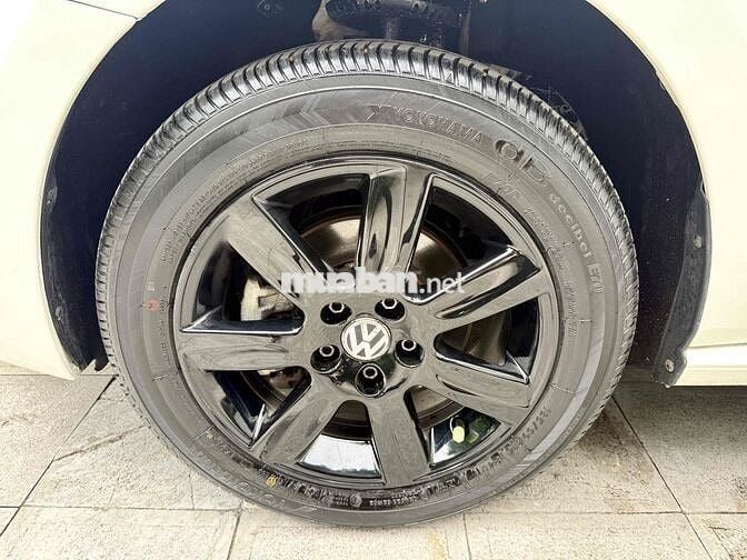 Volkswagen Polo 1.6 AT 2015