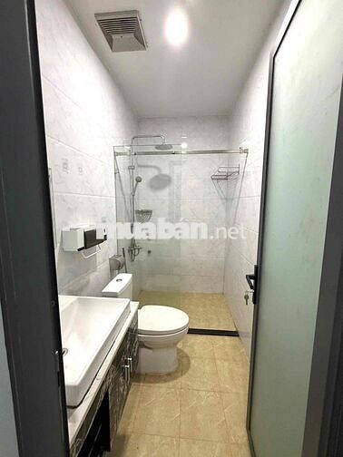 nhà full Nội Thất 3 lầu 4 phòng ngủ 3wc sân thượng, hẻm 6m thông