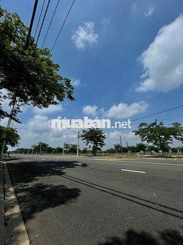 Đất trung tâm hành chính Lai Uyên Bầu Bàng giá 2 tỷ 900