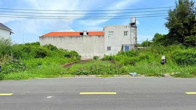 Bán đất làm nhà vườn nghỉ dưỡng,mặt tiền đường nhựa 6m, cách hồ Bà Tô 