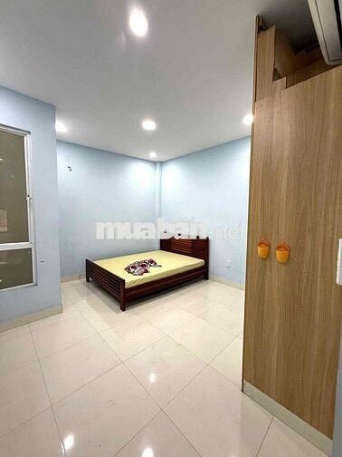 nhà full Nội Thất 3 lầu 4 phòng ngủ 3wc sân thượng, hẻm 6m thông