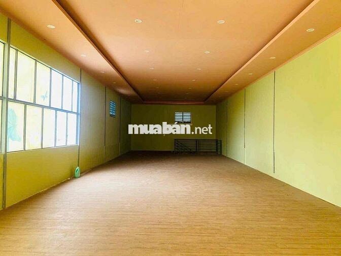 Cho thuê nhà trệt lầu mặt tiền đường Nguyễn Văn Cừ gần CMT8