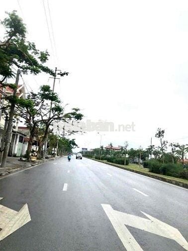 SIÊU PHẨM MĐ 353 K DÍNH QUY HOẠCH . -Chính chủ gửi bán lô đất mặt đườn