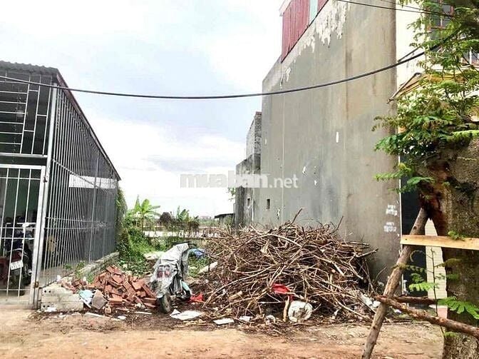 SIÊU PHẨM MĐ 353 K DÍNH QUY HOẠCH . -Chính chủ gửi bán lô đất mặt đườn