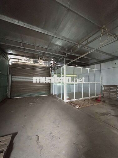 Cho thuê kho mặt tiền Hoàng Văn Thái
- Vị trí cao ráo không ngập lụt