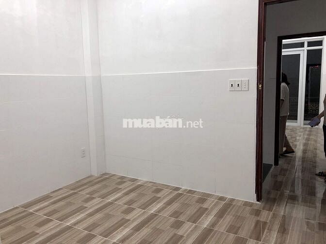 Phòng máy lạnh sạch đẹp giáp Q10, gần vòng xoay Lê Đại Hành