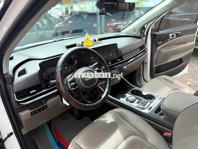 Kia Carnival 2024 2.2D Premium 8 chỗ - 72000 km