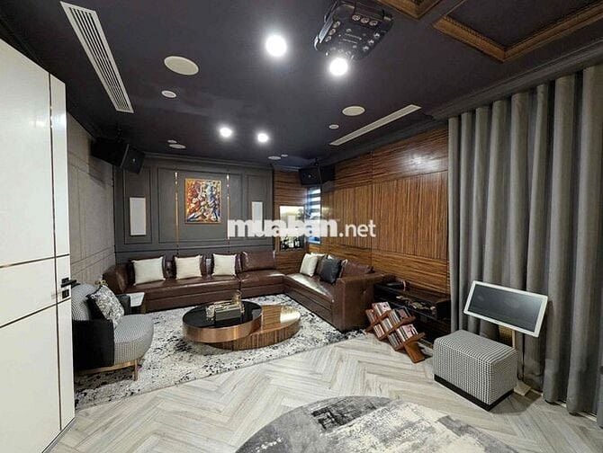 Bán nhà nhà ngang 8m Đường Nguyễn Trọng Tuyển Quận Tân Bình