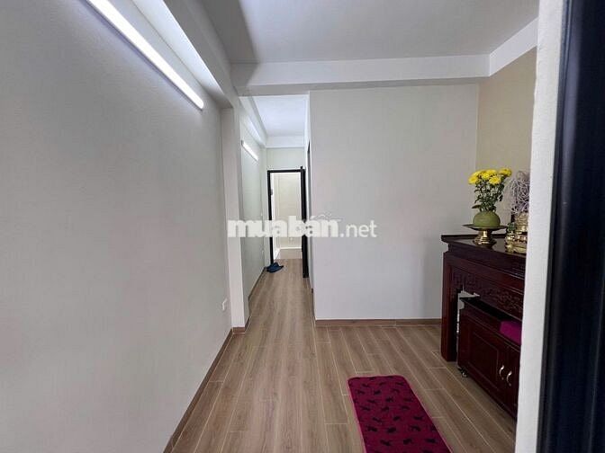 Nhà đẹp Lạc Long Quân, DT30m², 5 tầng, 3P.ngủ, ô chờ thang máy (11 tỷ) Nhà đẹp Lạc Long Quân, DT30m², 5 tầng, 3P.ngủ, ô chờ thang máy (11 tỷ)