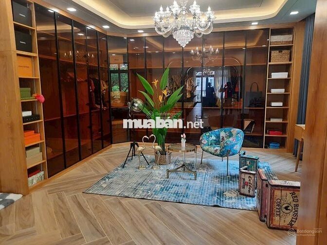 Bán nhà Vũ Phạm Hàm, Yên Hòa, Cầu Giấy, VỊ TRÍ ĐẮC ĐỊA, nhà đẹp bề thế