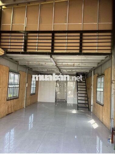 Kho giá 7tr5 có 3 pha gần mỹ phước tân vạn