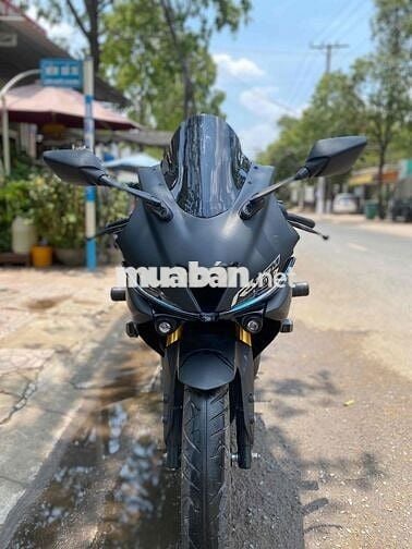 Kẹt tiền bán xe R15V3