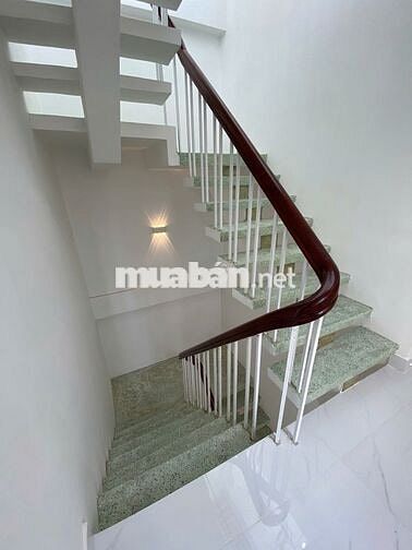 BÁN NHÀ HẺM ĐẸP–LÊ VĂN SỸ,QUẬN 3 HĐT:thu net 70 triệu /tháng còn 2 năm