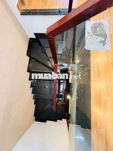 HXH Nguyễn Du Phường 7 Gò Vấp ( Trệt, lửng 3 lầu)