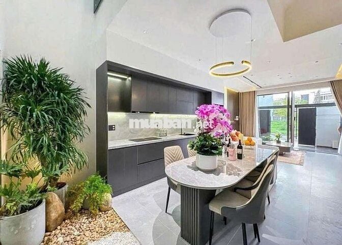 Bán Nhà Ngộp Thủ Đức 55m2 giá 2Tỷ790