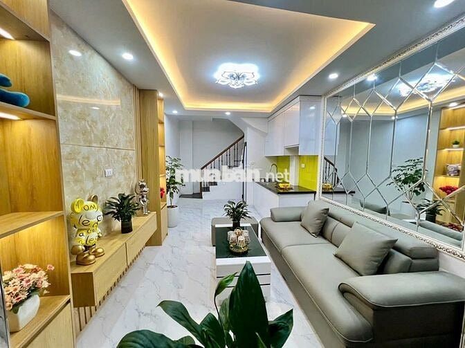 Bán Nhà Dương Văn Bé 25M x 5T Chỉ 5,98 Tỷ. Lô góc 3 thoáng, 30m ra phố