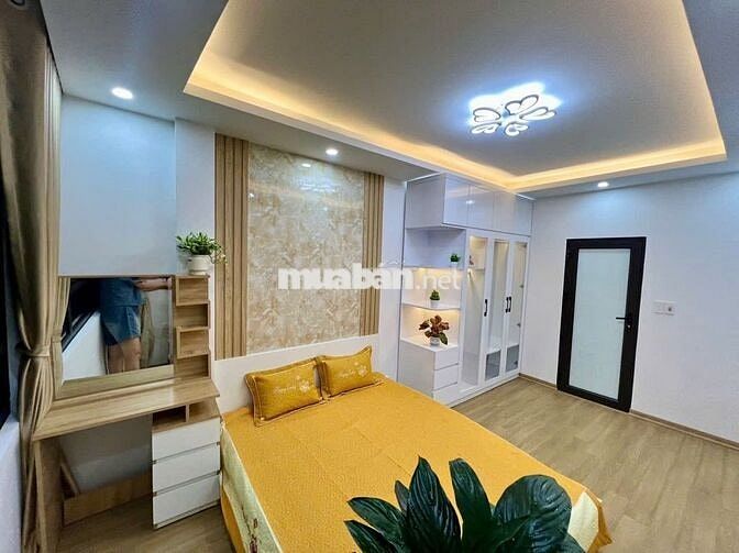 Bán Nhà Dương Văn Bé 25M x 5T Chỉ 5,98 Tỷ. Lô góc 3 thoáng, 30m ra phố
