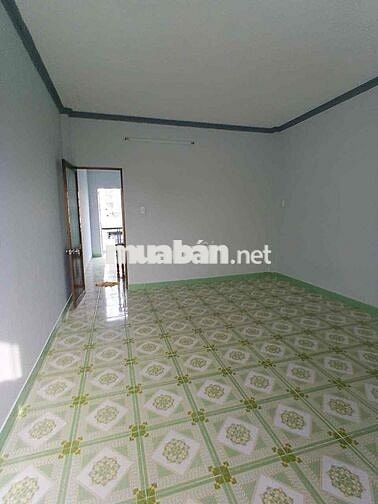 cho thuê nhà lầu suốt mới sạch sẽ vào ở ngay gần nhà thờ chợ liên ấp
