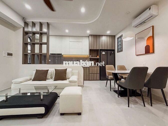 Xe hơi đỗ cửa 32/20 UNG VĂN KHIÊM 5.5 X 7.9 - 41M2 - 3PN hướng Nam