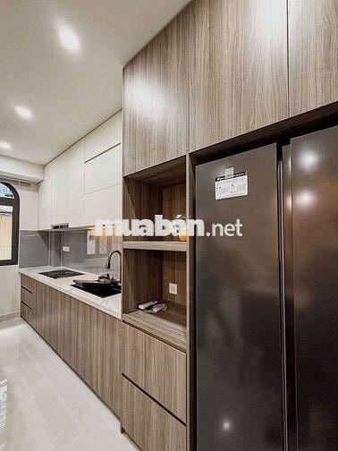 Xe hơi đỗ cửa 32/20 UNG VĂN KHIÊM 5.5 X 7.9 - 41M2 - 3PN hướng Nam