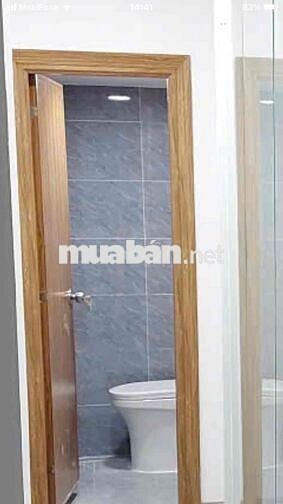 Mặt tiền hẻm thông 2 phút đi quận 1