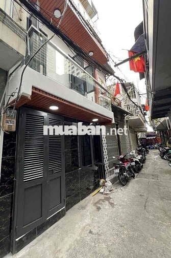 Mặt tiền hẻm thông 2 phút đi quận 1