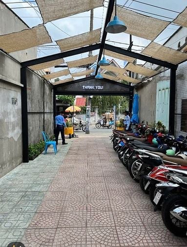 CHÍNH CHỦ BÁN NHÀ MẶT TIỀN ĐƯỜNG ĐÌNH PHONG PHÚ QUẬN 9 cũ