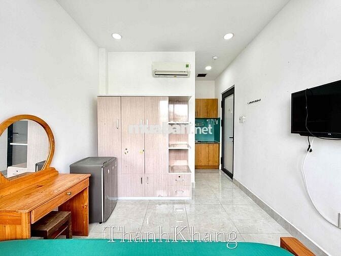 Cho Thuê Căn Hộ Studio Cửa Sổ Thang Máy Full NT Ngay Bờ Kè Hoàng Sa