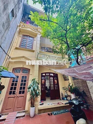 Nhà đẹp giữa lòng Tây Hồ – 88m², sân vườn thoáng mát – chỉ 19 tỷ!