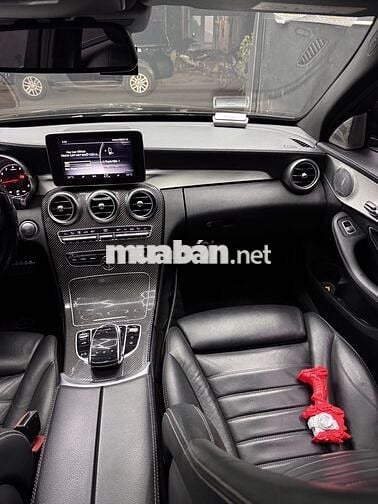 Mercedes-Benz C300 AMG 2017 màu đen