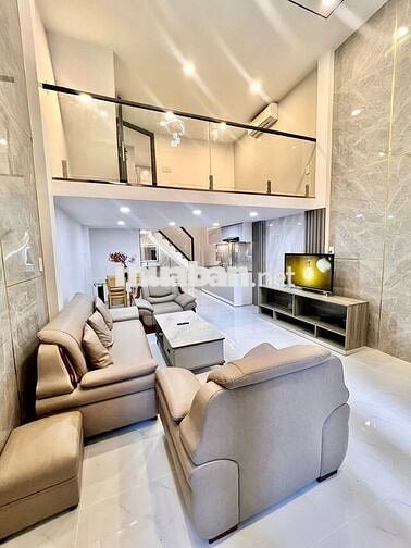 Bán nhà Ni Sư Huỳnh Liên, hẻm rộng, 3 tầng, 3PN, tặng hết nội thất xịn