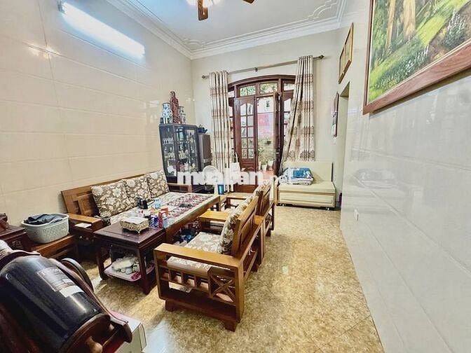 Nhà đẹp giữa lòng Tây Hồ – 88m², sân vườn thoáng mát – chỉ 19 tỷ!