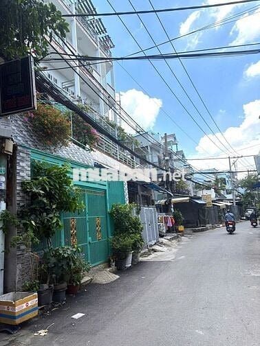 NGUYÊN CĂN TÂN PHÚ CÓ VỈA HÈ TRỐNG SUỐT