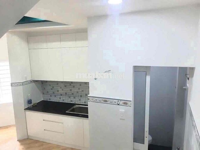 CHO THUÊ NHÀ - 84M2 - 1 TRỆT 2 LẦU - 2PN 3WC - Phan Văn Trị - 9tr