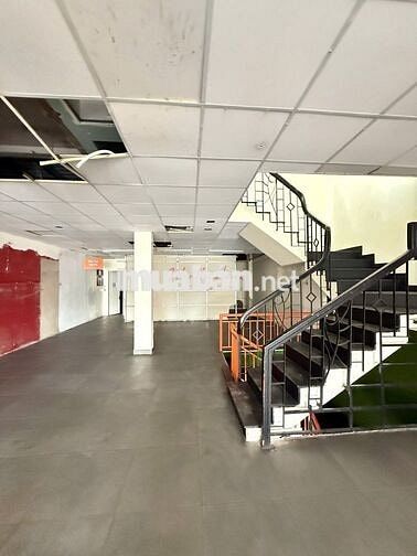 Tâm điểm chú ý - MT Lê Văn Sỹ vỉa hè cực dài có 1-0-2 tại tuyến đường!