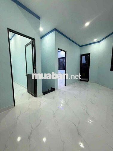 BÁN NHÀ 1 TRỆT 1 LẦU GẦN CHỢ TÂN VẠN