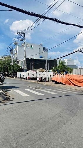 Hiếm lắm mới một căn MT Bông Sao bán, con đường kinh doanh sầm uất Q8