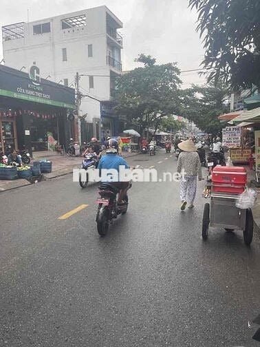 Hiếm lắm mới một căn MT Bông Sao bán, con đường kinh doanh sầm uất Q8