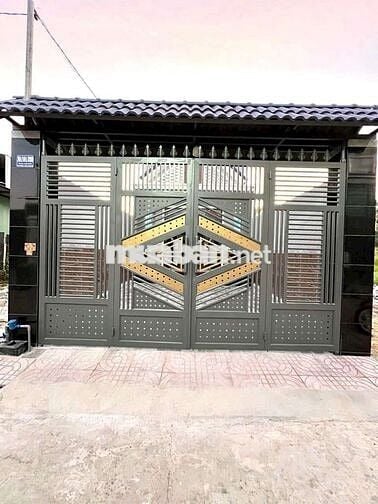 Nhà ngõ hẻm,120m2,3 phòng ngủ, đường lương Văn nho, tân phong