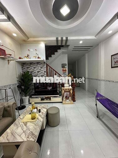 nhà ngay ngã ba tân kim qlộ 50  vào 100m