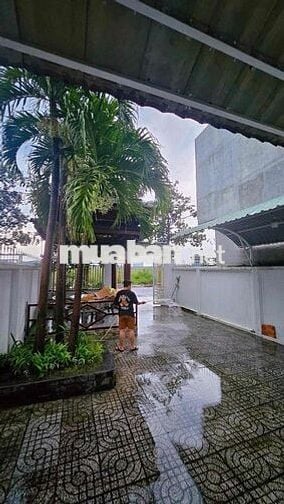 Nhà Hoà Phú , gần Đại Học Quốc Tế Miền Đông 6,7x30 tc 100%. 3pn