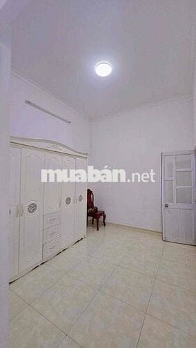 Nhà Hoà Phú , gần Đại Học Quốc Tế Miền Đông 6,7x30 tc 100%. 3pn