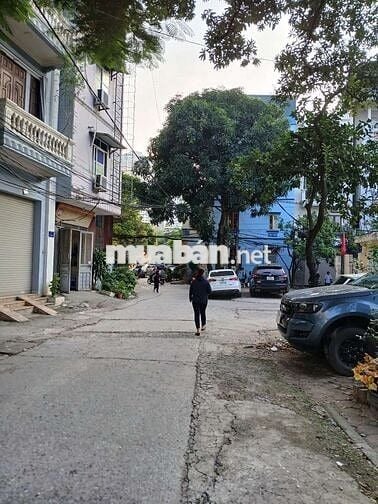 NHÀ PHÂN LÔ - 3 Ô TÔ TRÁNH - ÔTÔ VÀO NHÀ - KINH DOANH VĂN PHÒNG NHÀ PHÂN LÔ - 3 Ô TÔ TRÁNH - ÔTÔ VÀO NHÀ - KINH DOANH VĂN PHÒNG