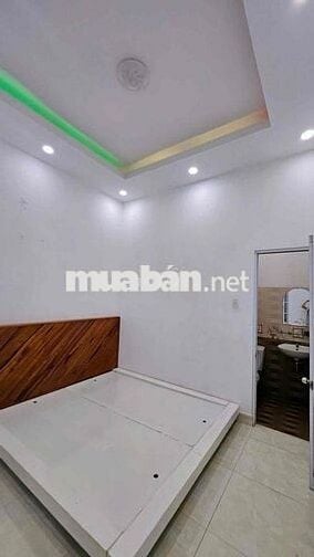 Nhà Hoà Phú , gần Đại Học Quốc Tế Miền Đông 6,7x30 tc 100%. 3pn