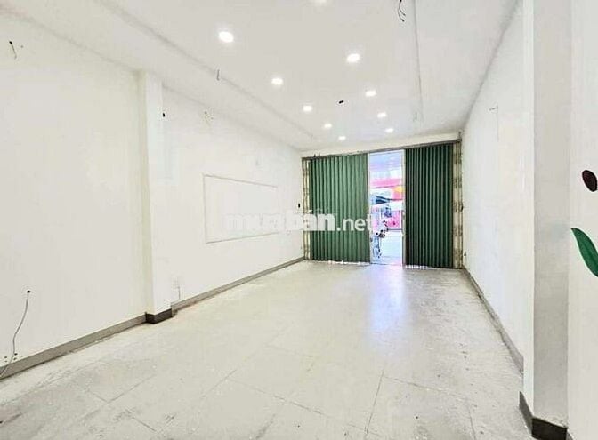 MẶT TIỀN TRƯNG NỮ VƯƠNG NGANG 6 MÉT