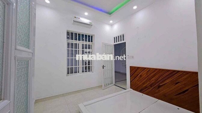 Nhà Hoà Phú , gần Đại Học Quốc Tế Miền Đông 6,7x30 tc 100%. 3pn