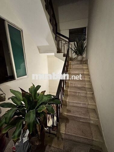 BÁN NHÀ 4 TẦNG - 50M2 - CẦU GIẤY - VỊ TRÍ VÀNG - NHÀ DÂN XÂY F0 BÁN NHÀ 4 TẦNG - 50M2 - CẦU GIẤY - VỊ TRÍ VÀNG - NHÀ DÂN XÂY F0