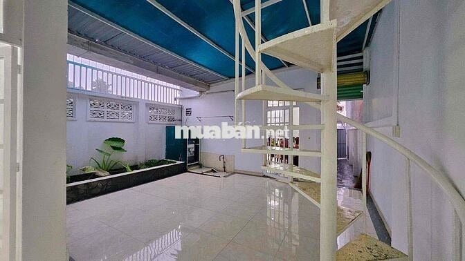 Nhà Hoà Phú , gần Đại Học Quốc Tế Miền Đông 6,7x30 tc 100%. 3pn