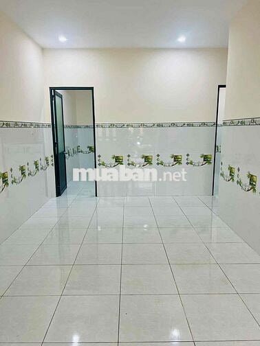 Tầng Trệt 3 Mặt tiền dể buôn bán